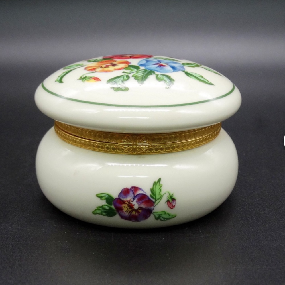 PartyLite Vintage Pansy Floral Porcelain Trinket Box